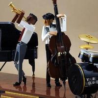 The jazz quartet of Lego Suggestions has gained 10000 ballots!