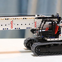 MOC work part 1: You may not know that millet foundation can still participate in like this? 2 lithium battery +6 electric motor totally distant regulated crawler crane
